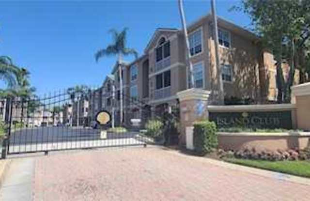 1103 Bay Club Circle Gallery 3