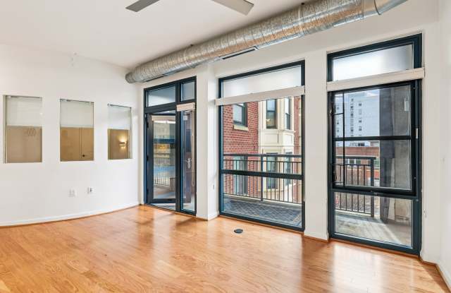 1390 Kenyon St NW Apt 416 Gallery 4