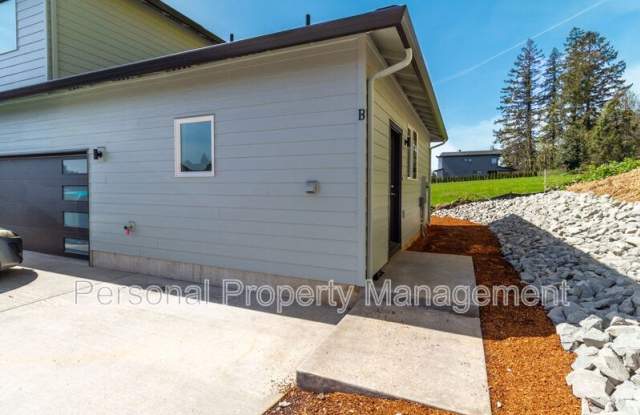 1801 N 20th Ct Gallery 2