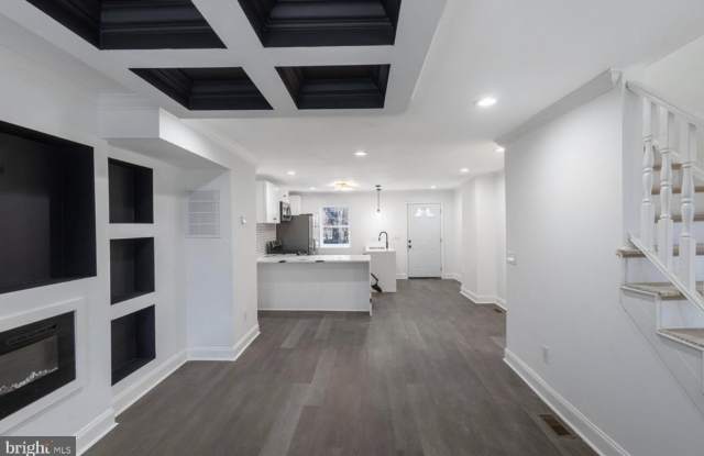 3905 8TH Street Gallery 4