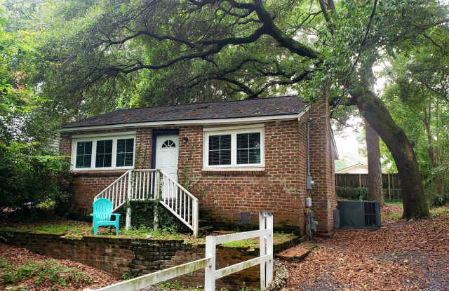 Cozy Private Single Family photos photos