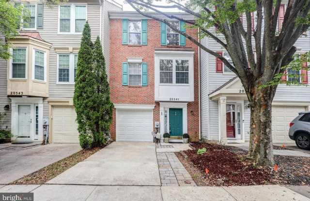 20541 GOLF COURSE Drive Gallery 1