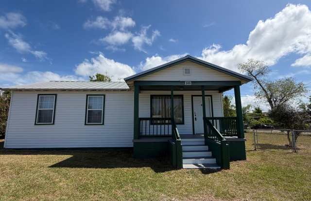 300 N James Ave photos photos