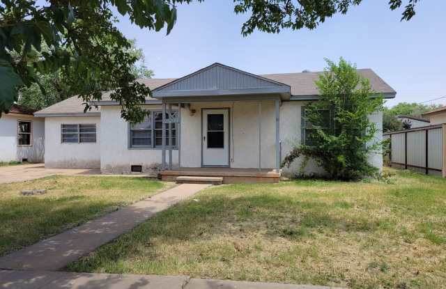 GREAT LARGE HOME - 2901 Wallace Street, Clovis, NM 88101 GREAT LARGE HOME - 2901 Wallace Street, Clovis, NM 88101