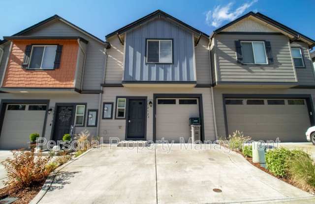 11212 NE 14th Court - 11212 Northeast 14th Court, Salmon Creek, WA 98685