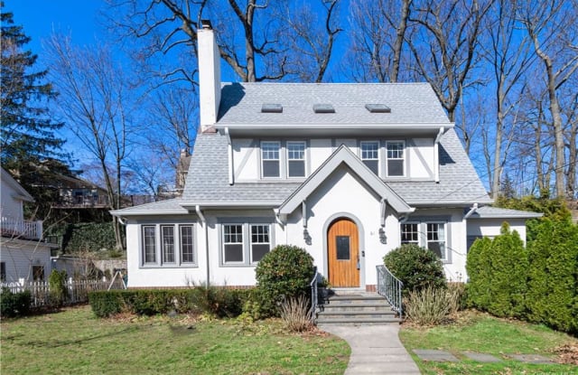 61 Highbrook Avenue - 61 Highbrook Avenue, Pelham, NY 10803