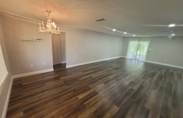 10481 Montpelier Cir Gallery 2