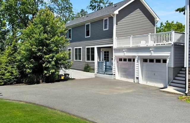 94 SPRUCE STREET photos photos