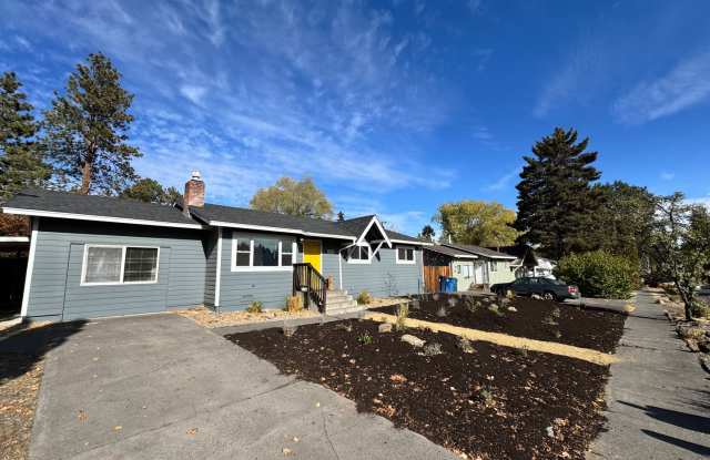 FOR RENT: UNFURNISHED: - Super Sweet Cottage style home in Midtown Bend. photos photos