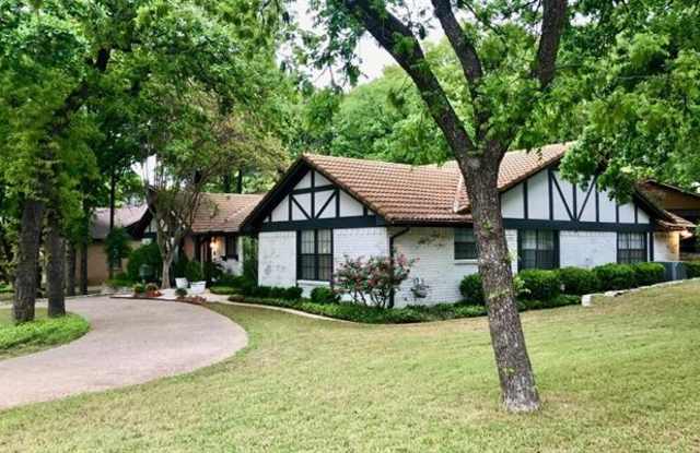 2701 Lincoln Drive - 2701 Lincoln Drive, Arlington, TX 76006