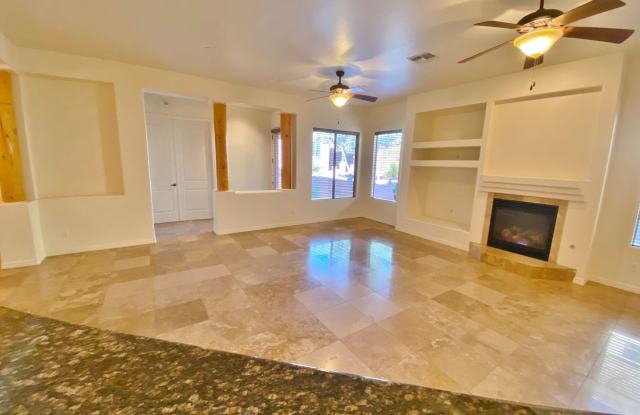 HOUSE - FIRECLIFF -  COMMUNITY POOL Gallery 4
