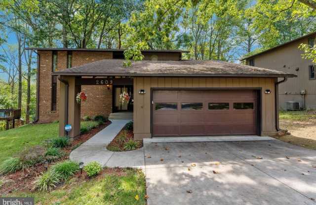 2609 WOODFERN Court Gallery 1