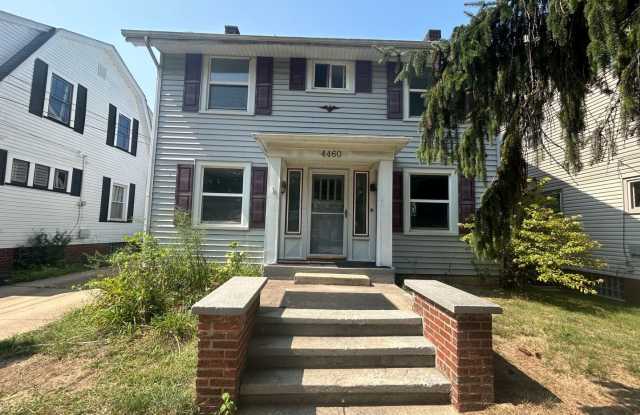 Spacious 3-Bedroom Single Family Home Available for Rent photos photos