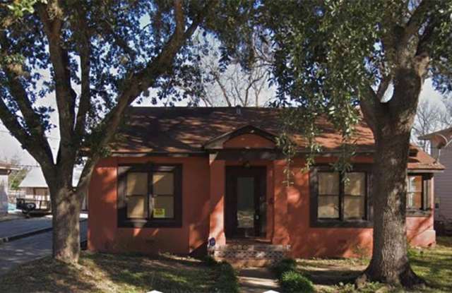 617 S Austin Street - 617 South Austin Street, Seguin, TX 78155