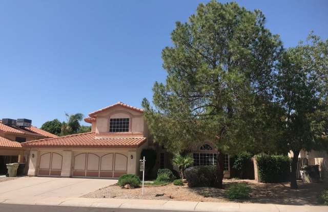 5610 W Saguaro Dr - 5610 West Saguaro Drive, Glendale, AZ 85304