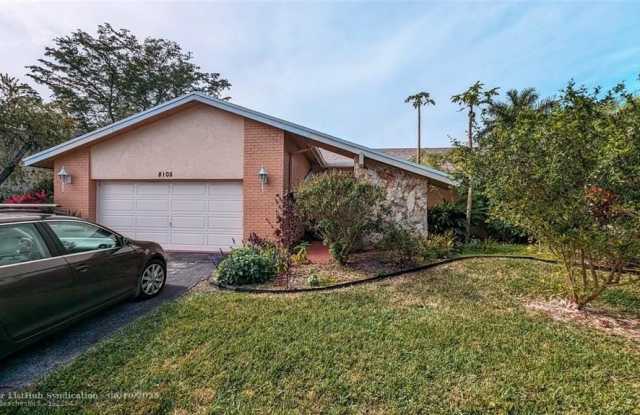 8105 Nutmeg Way photos photos