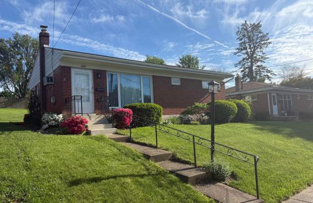 3 Bedroom Home located in Camp Hill PA photos photos