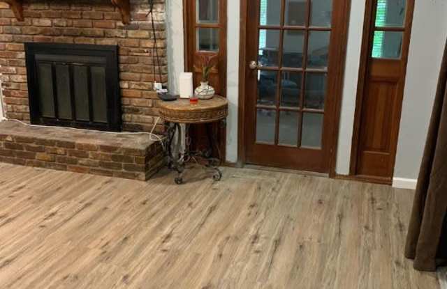 2895 Lakeshore Dr Gallery 4