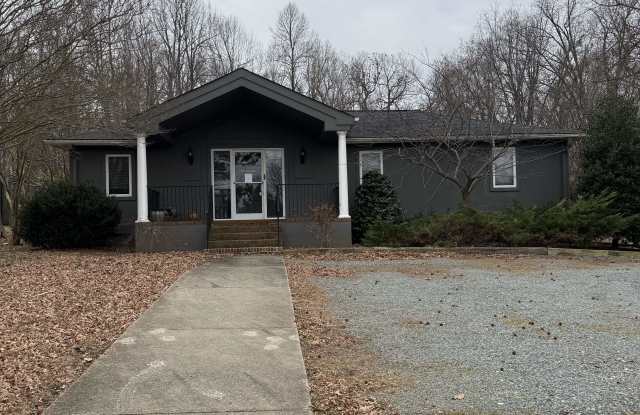 304 E Washington St photos photos