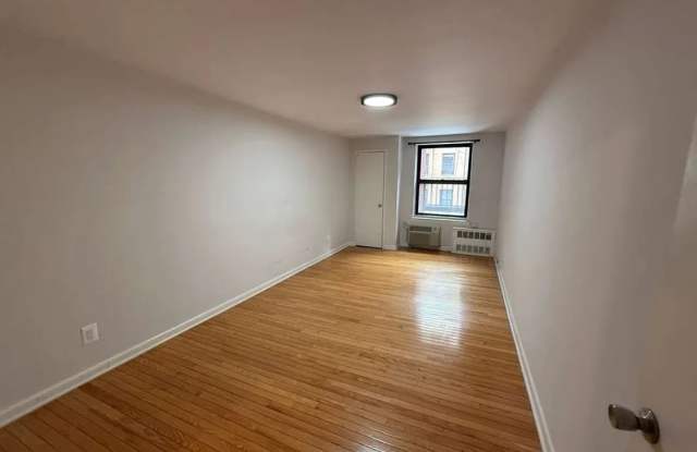 418 E 77th St Apt 2G photos photos