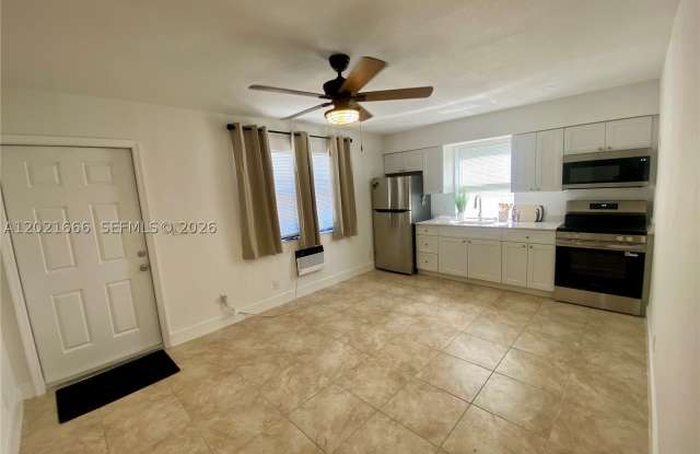 1112 N 61st Ter Gallery 2