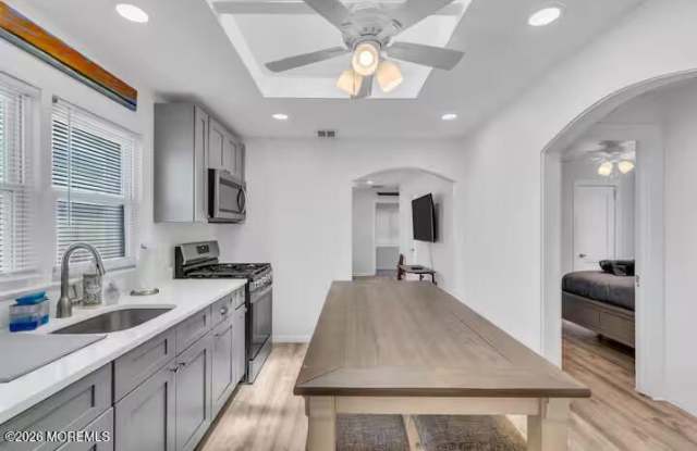 115 Dupont Avenue Gallery 4