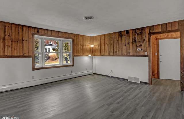 30 S 5TH Street Gallery 4