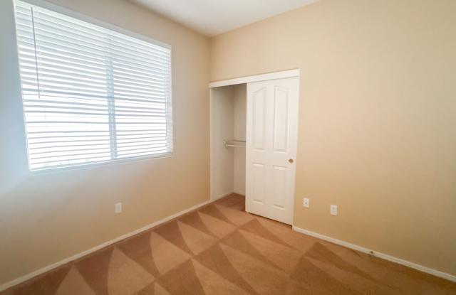 Summerlin North Single-Story 3-Bedroom Home with Covered Patio Gallery 4