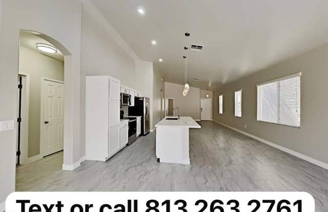 2107 S Gordon Street Gallery 3