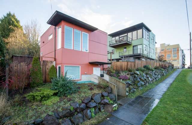 2 bedroom 1.5.bathroom 1 off street parking photos photos 2 bedroom 1.5.bathroom 1 off street parking photos photos