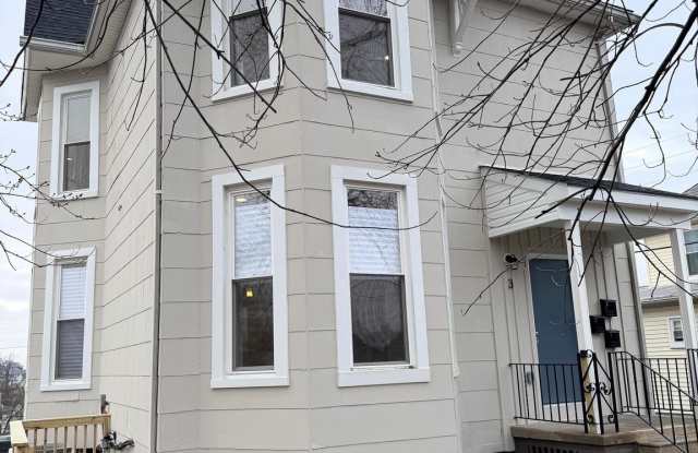 3 E OVERLEA Avenue unit: 3 photos photos