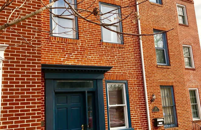 Stylish 3 Bedroom Townhome w/ Top Floor Deck in Ridgley's Delight! - 227 South Fremont Avenue, Baltimore, MD 21230