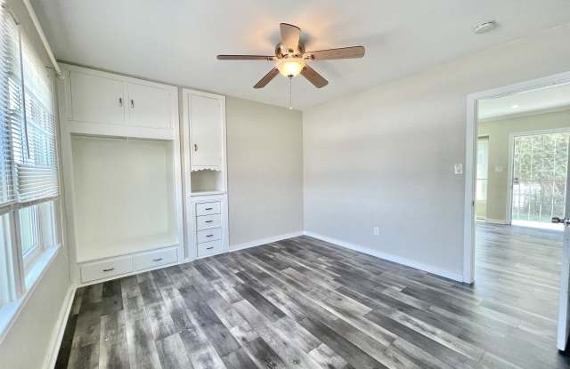 7319 Olive Tree Ln Gallery 4