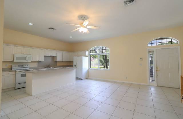 15268 75th Avenue N Gallery 4