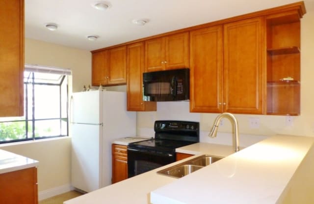 223 Pineview - 223 Pineview, Irvine, CA 92620