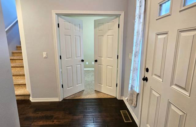 Two-Story House with Tons of Personality! Must See To Appreciate! Gallery 4