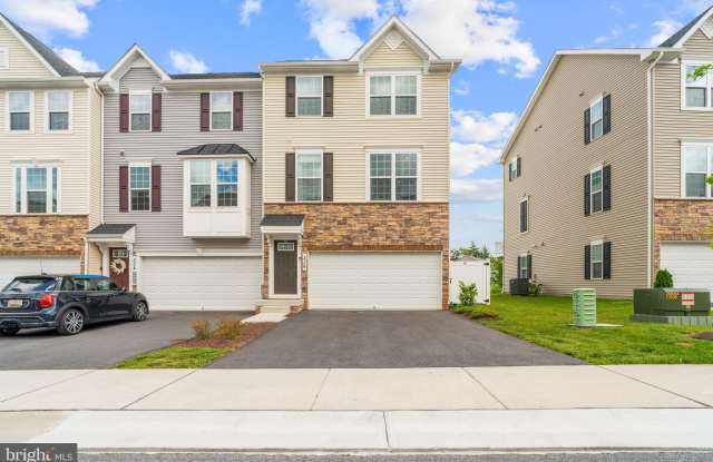 336 PEMBERTON PARK LANE photos photos