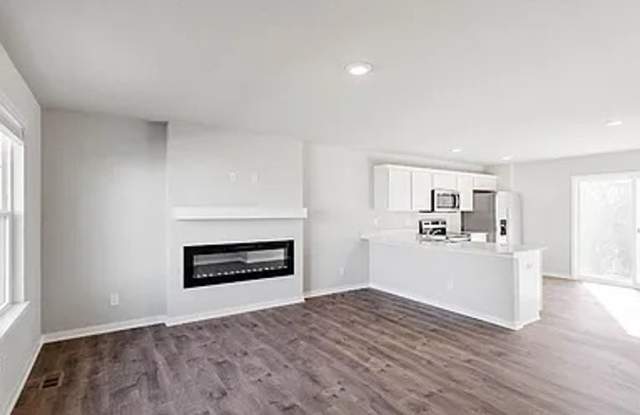 Beautiful 4-Bedroom Home for Rent in Waukee – $2,295/month! Gallery 3