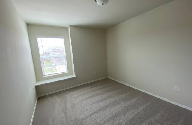 405 S Hopson Street - 405 South Hopson Street, Van Alstyne, TX 75495