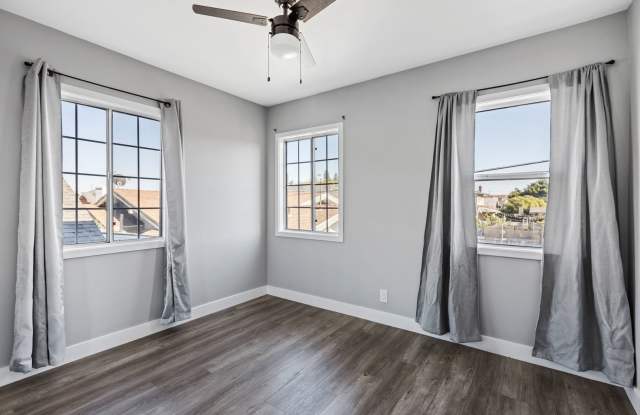 Beautiful 1BR 1BA Unit with Attached 1-Car Garage Located Near USC photos photos