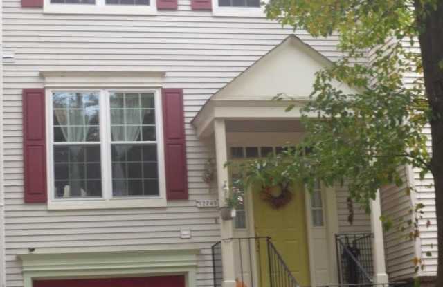 12249 WYE OAK COMMONS Circle unit: 83 Gallery 4