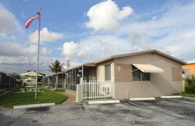 2211 Lincoln St photos photos