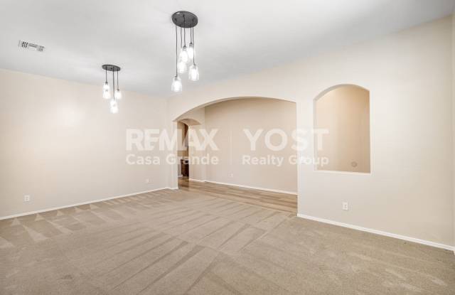 Spacious Home with a Beautiful Backyard & Open Kitchen Gallery 4