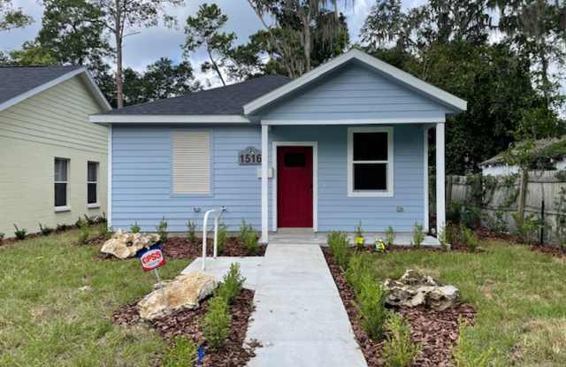 New Construction - Beautiful 2 Bedroom, 2 Bathroom House in Midtown - 1520 Northwest 6th Avenue, Gainesville, FL 32603