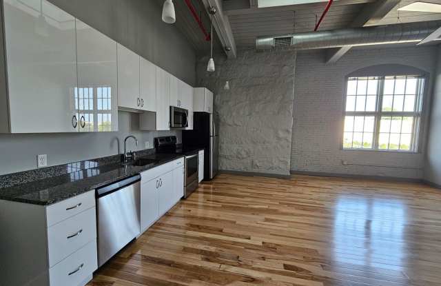 The Suites at Wamsutta Place photos photos