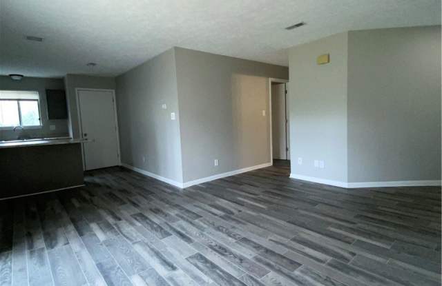 951 Applewood Lane Gallery 2