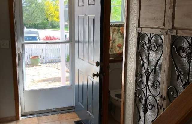 2267 Sunridge Circle Gallery 3