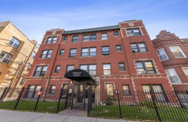 1717 W North Shore, Gallery 1
