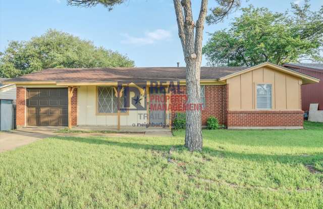 Inviting Home with Pool in Established Cleburne Neighborhood photos photos