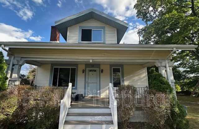 397 Moon Clinton Road - 397 Moon Clinton Road, Carnot-Moon, PA 15108